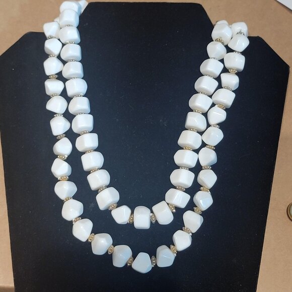 VINTAGE Double Strand Chunky White Bead Necklace | Mod Statement Costume Jewelry - Picture 1 of 3